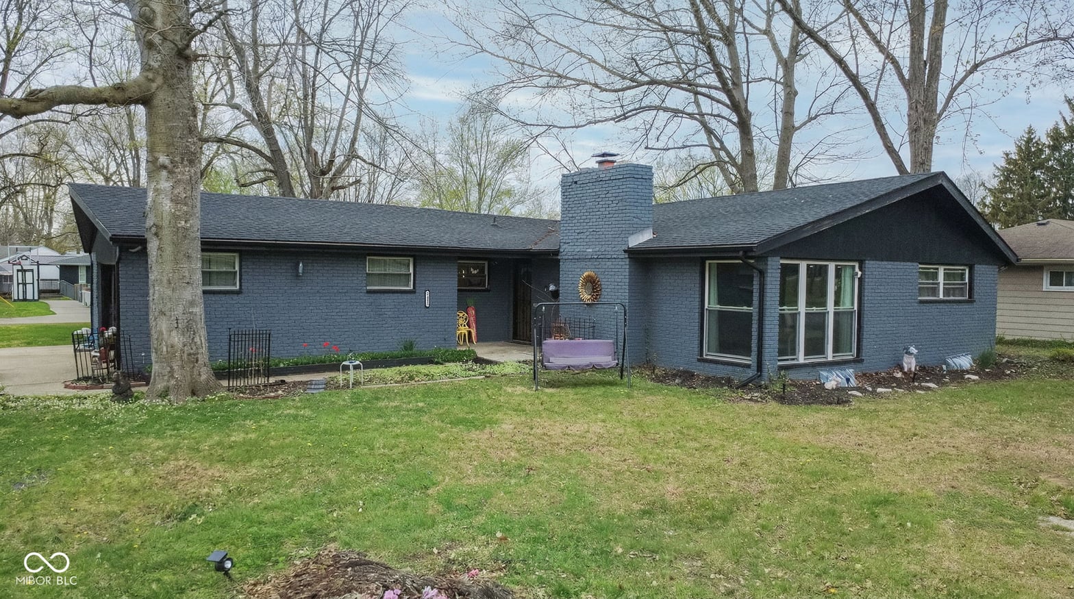 Front exterior at 3400 W Fleetwood Drive, Muncie, IN