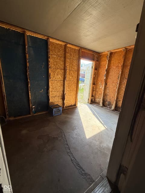 Photo of 426 Leeds Avenue, Indianapolis, IN