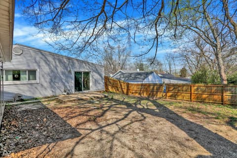 Yard at 303 Warren Street, Williamsport, IN