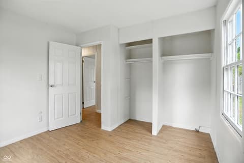 Photo of 6672 E 43rd Place, Indianapolis, IN