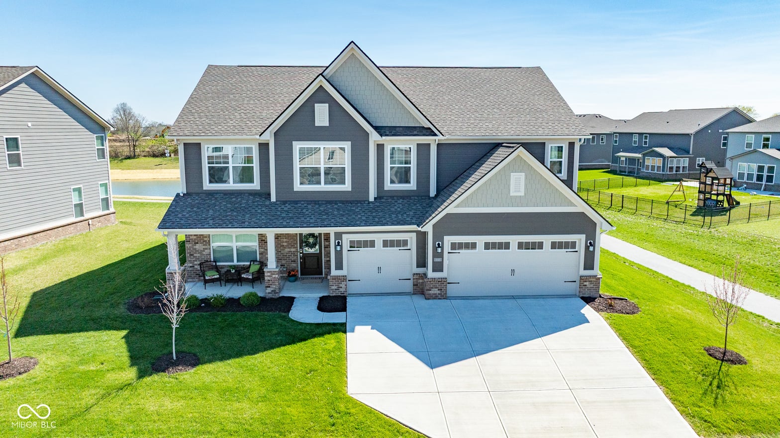 Photo of 1041 Elmwood Lane, Greenwood, IN