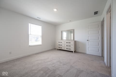 Photo of 1041 Elmwood Lane, Greenwood, IN