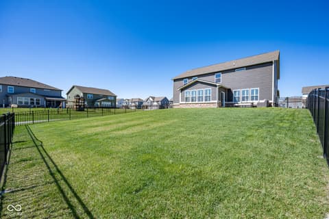 Photo of 1041 Elmwood Lane, Greenwood, IN