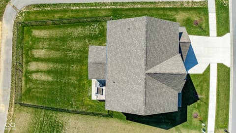 Photo of 1041 Elmwood Lane, Greenwood, IN
