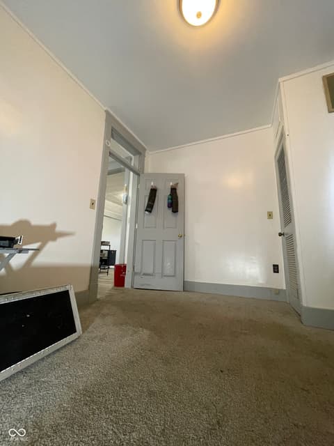 Foyer at 215 E Laurel Street, Seymour, IN