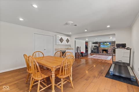 Photo of 7050 Wildridge Drive, Indianapolis, IN
