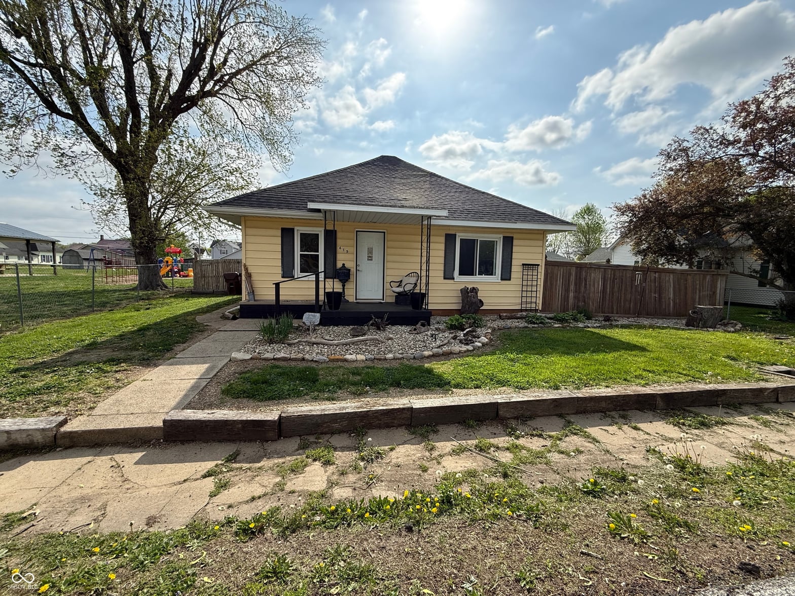 Backyard at 61 S West Street, Rosedale, IN