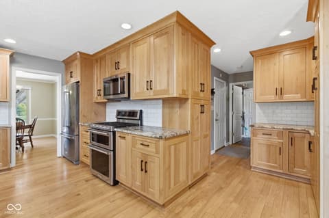Photo of 225 Heady Lane, Fishers, IN