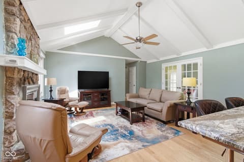 Photo of 225 Heady Lane, Fishers, IN