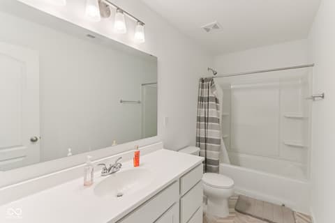 Bathroom at 1022 Cyprian Way, Lebanon, IN