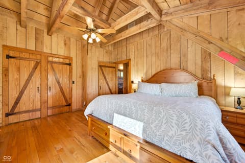Photo of 2991 State Road 135 N, Nashville, IN