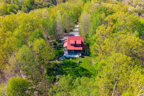 Photo of 2991 State Road 135 N, Nashville, IN