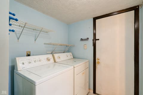 Laundry room at 5425 Gambel Road, Indianapolis, IN