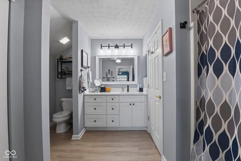 Photo of 5807 Cool Hollow Way, Indianapolis, IN