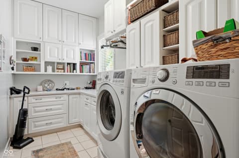 Laundry room at 5922 Fife Trail, Carmel, IN