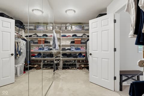 Walk In Closets — 5922 Fife Trail, Carmel, IN