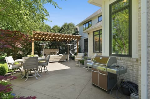 Outdoor living area at 5922 Fife Trail, Carmel, IN