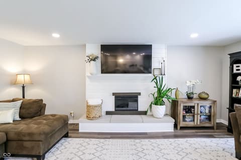 Photo of 4625 Berkshire Lane, Indianapolis, IN