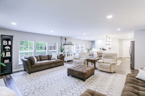 Photo of 4625 Berkshire Lane, Indianapolis, IN