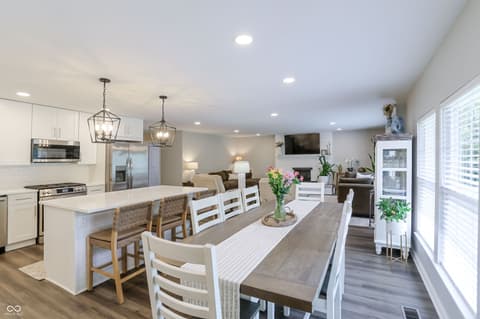 Photo of 4625 Berkshire Lane, Indianapolis, IN
