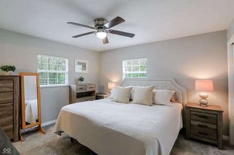 Photo of 4625 Berkshire Lane, Indianapolis, IN