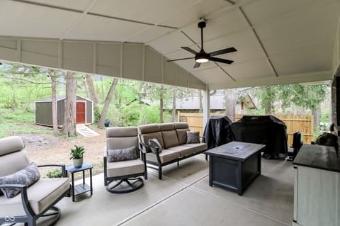 Photo of 4625 Berkshire Lane, Indianapolis, IN