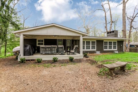 Photo of 4625 Berkshire Lane, Indianapolis, IN