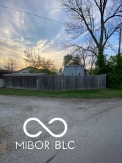 Photo of 818 Moriseni Avenue, Shelbyville, IN
