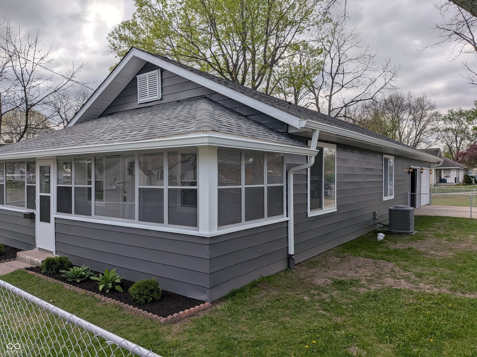 Photo of 303 E 31st Street, Anderson, IN