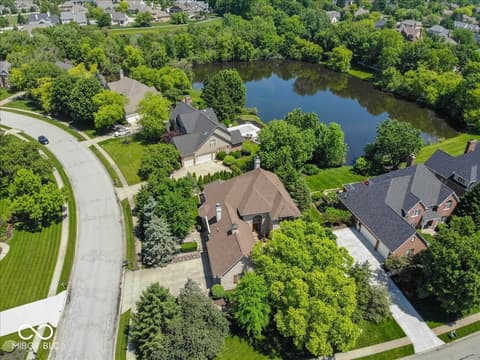 Aerial view at 5424 Woodfield Drive N, Carmel, IN