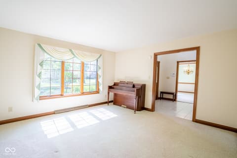 Photo of 1112 N Dogwood Way, Greenfield, IN