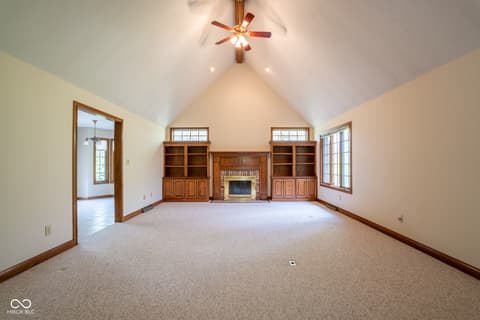 Photo of 1112 N Dogwood Way, Greenfield, IN