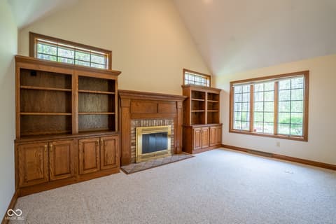 Photo of 1112 N Dogwood Way, Greenfield, IN
