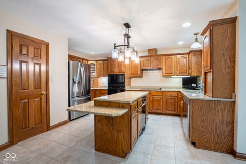 Photo of 1112 N Dogwood Way, Greenfield, IN
