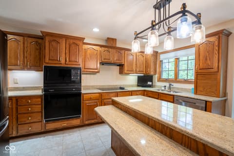 Photo of 1112 N Dogwood Way, Greenfield, IN