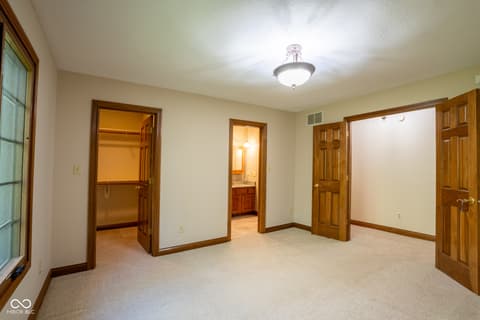 Photo of 1112 N Dogwood Way, Greenfield, IN