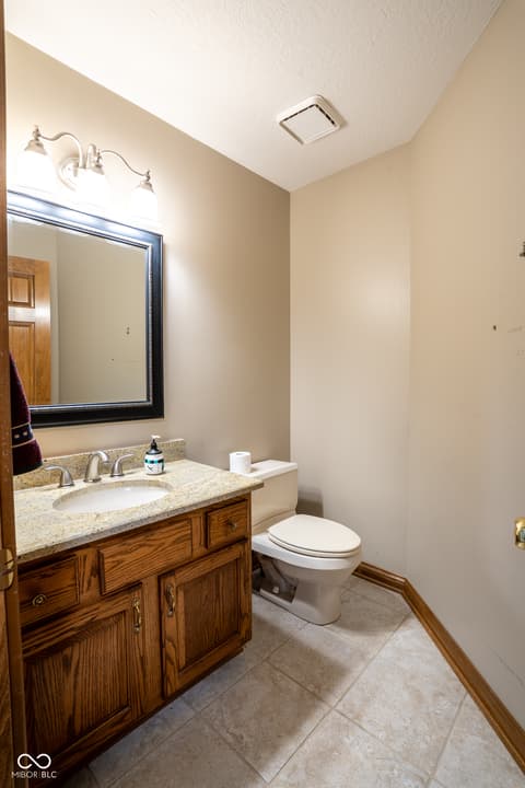 Photo of 1112 N Dogwood Way, Greenfield, IN
