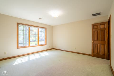 Photo of 1112 N Dogwood Way, Greenfield, IN