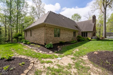 Photo of 1112 N Dogwood Way, Greenfield, IN