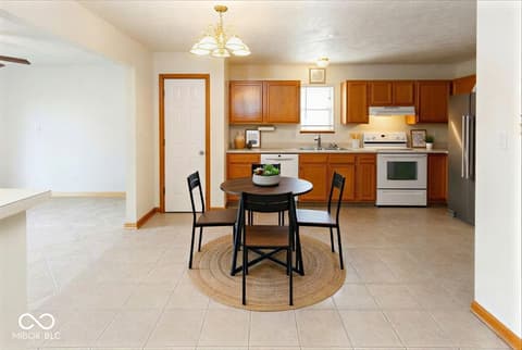 Photo of 1226 Meadowood Drive, Danville, IN