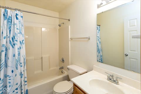 Photo of 1226 Meadowood Drive, Danville, IN