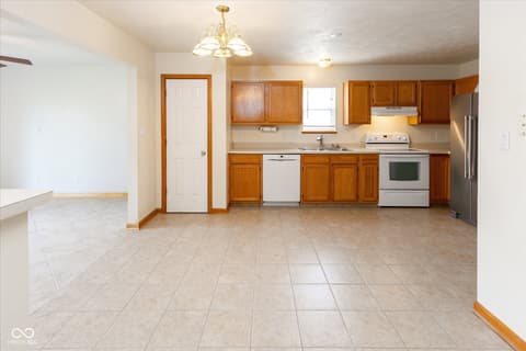 Photo of 1226 Meadowood Drive, Danville, IN