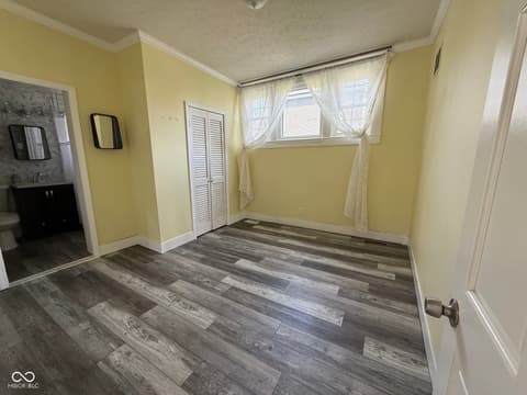 Photo of 147 S Franklin Street, Knightstown, IN