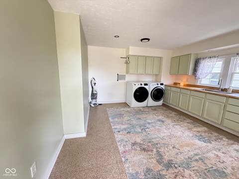 Photo of 147 S Franklin Street, Knightstown, IN