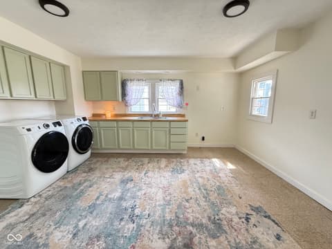 Photo of 147 S Franklin Street, Knightstown, IN