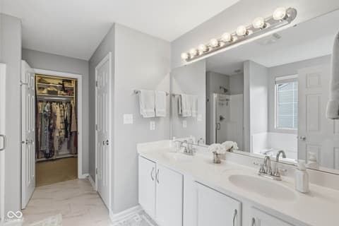 Photo of 10545 Harlowe Drive, Fishers, IN
