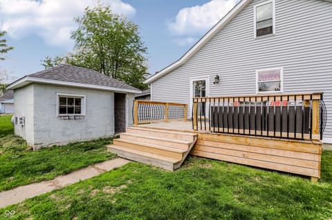 Photo of 205 W Main Street, Jamestown, IN