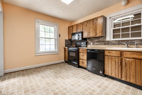 Photo of 6124 Winthrop Avenue, Indianapolis, IN