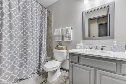 Photo of 814 Morphis Lane, Greenwood, IN