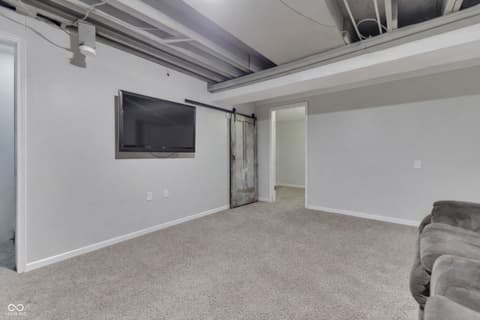 Photo of 814 Morphis Lane, Greenwood, IN